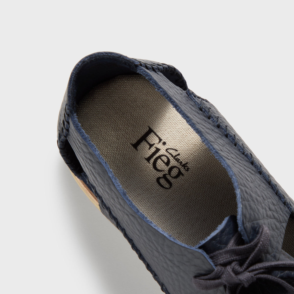 8th St by Ronnie Fieg for Clarks Originals Ridgevale - Navy