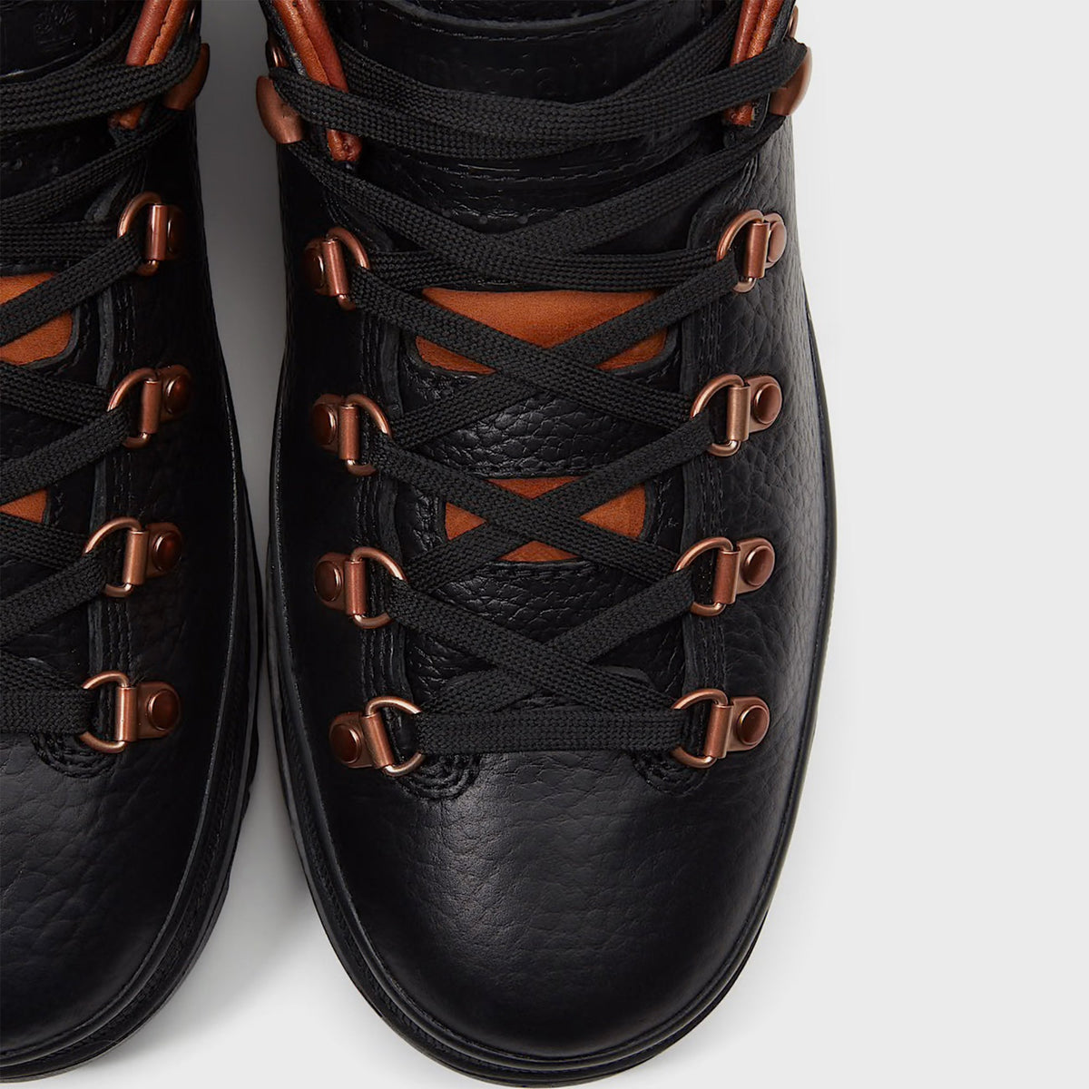 Timberland World Hiker Low with GORE-TEX Membrane - Black Full-Grain / Rust