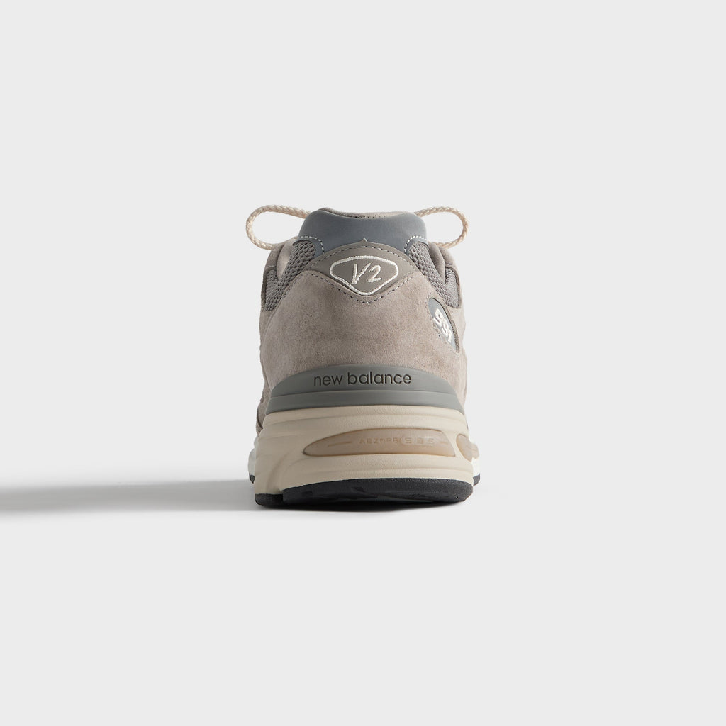 Kith 101 & New Balance Made in UK 991v2 - Moonrock