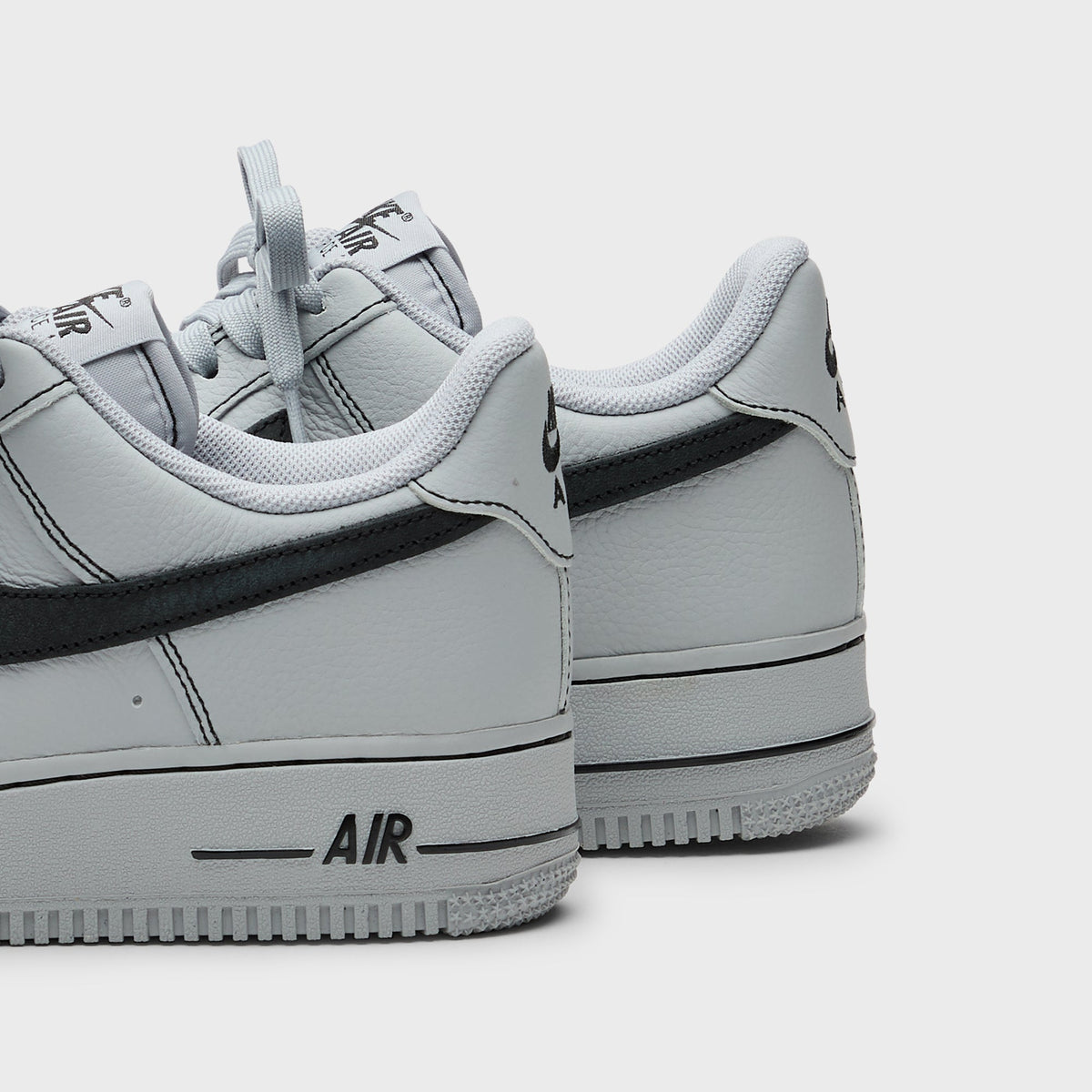 Nike Air Force 1 '07 LV8 - Wolf Grey / Black