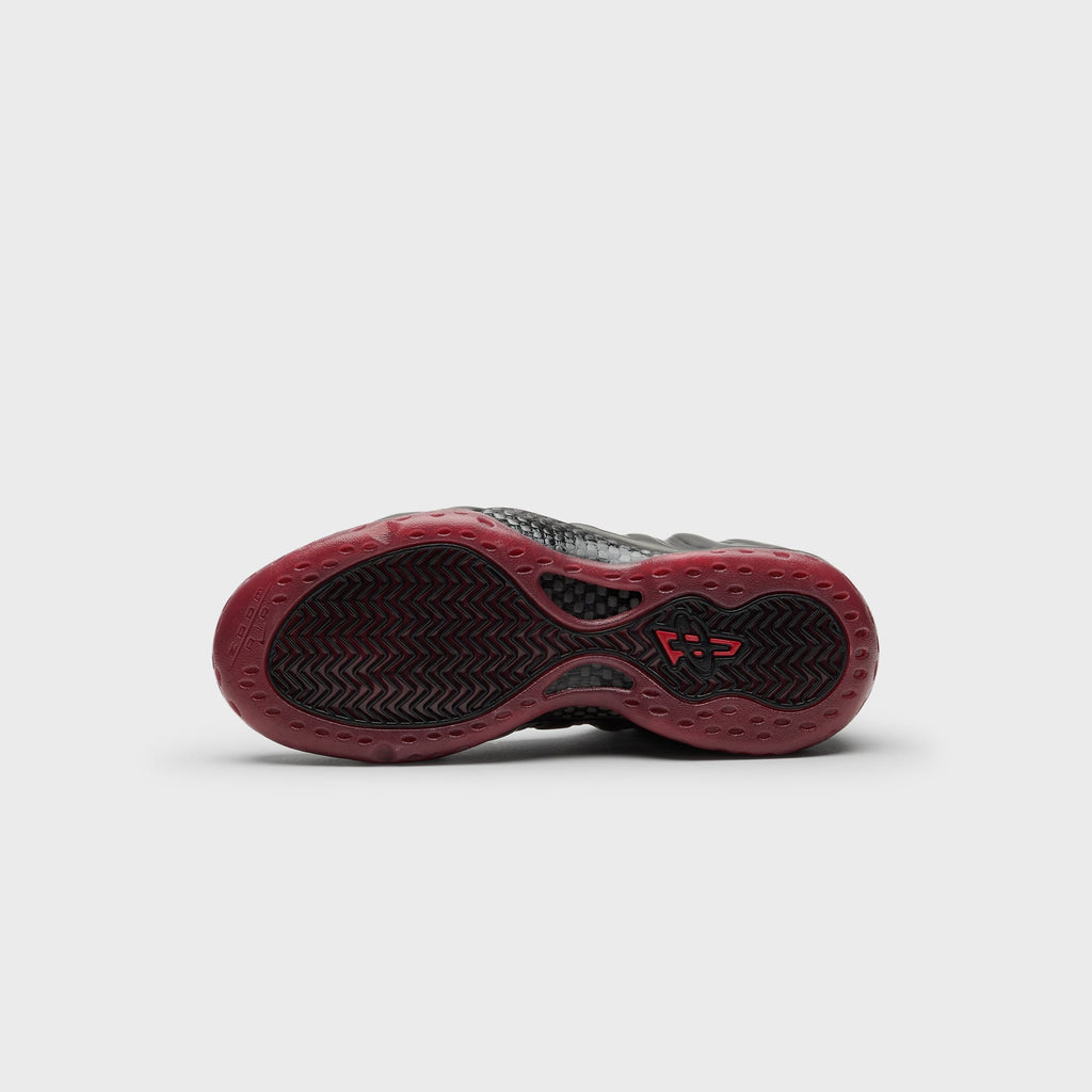 Nike Air Foamposite One - Black / Varsity Red