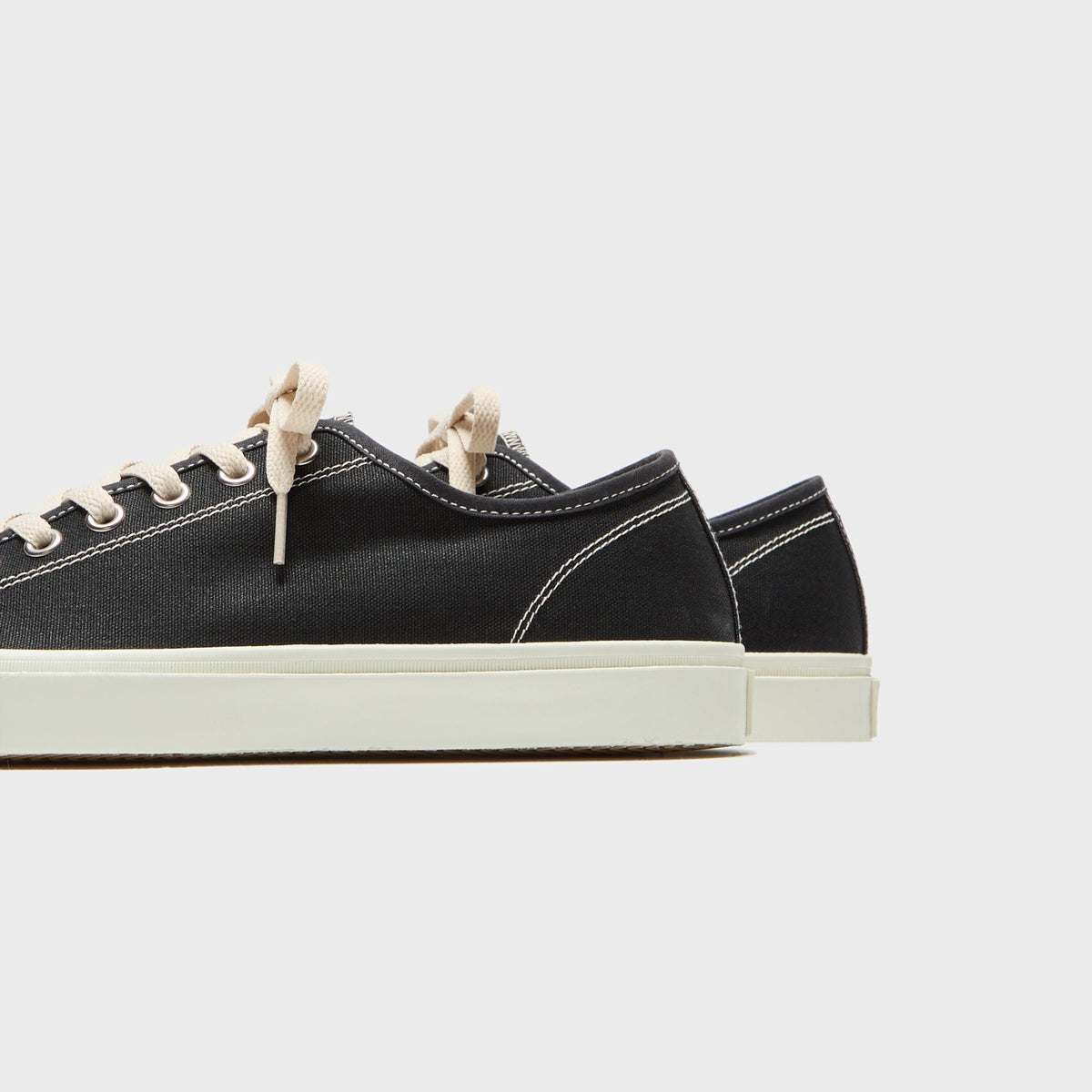 Maison Margiela Tabi Sneakers - Black / White