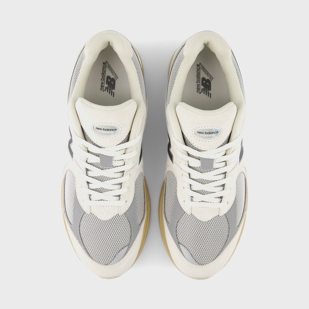 New Balance 2002R - Linen / Rain Cloud / Black Cement