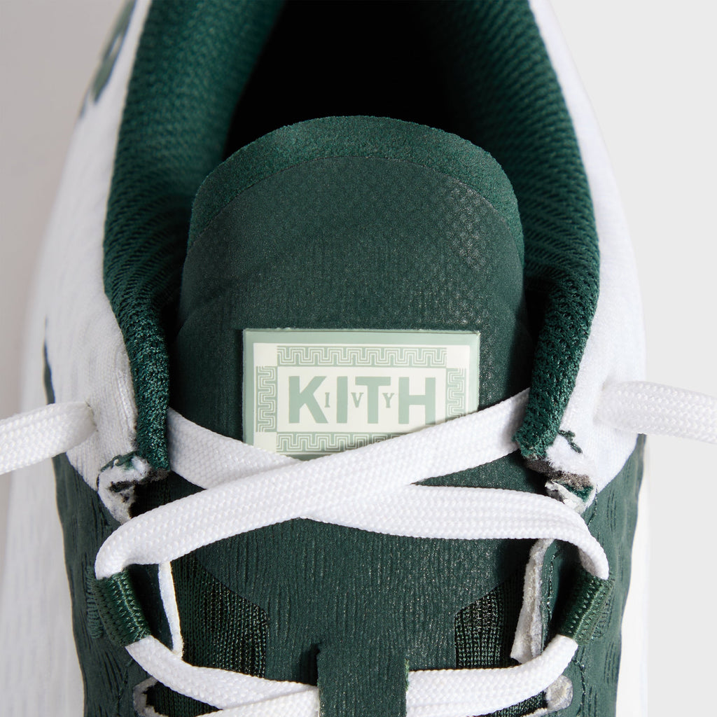 Kith Ivy for Wilson Hurakn Pro - White / Pine Grove / Gum
