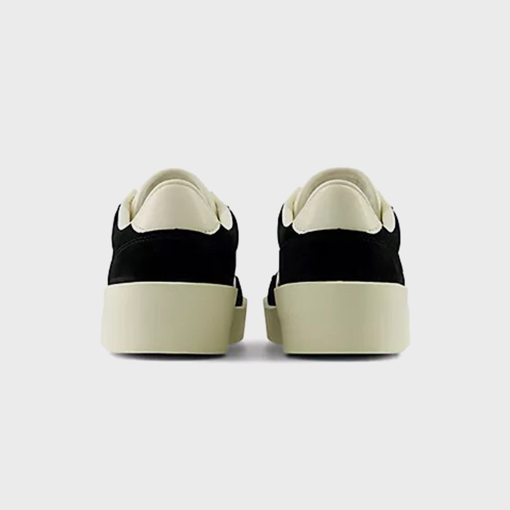 New Balance 750 - Black / Angora