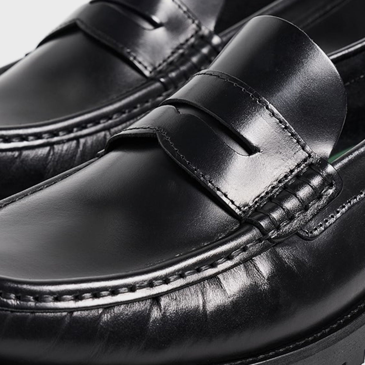 VINNY's Lee Lake Loafer - Black