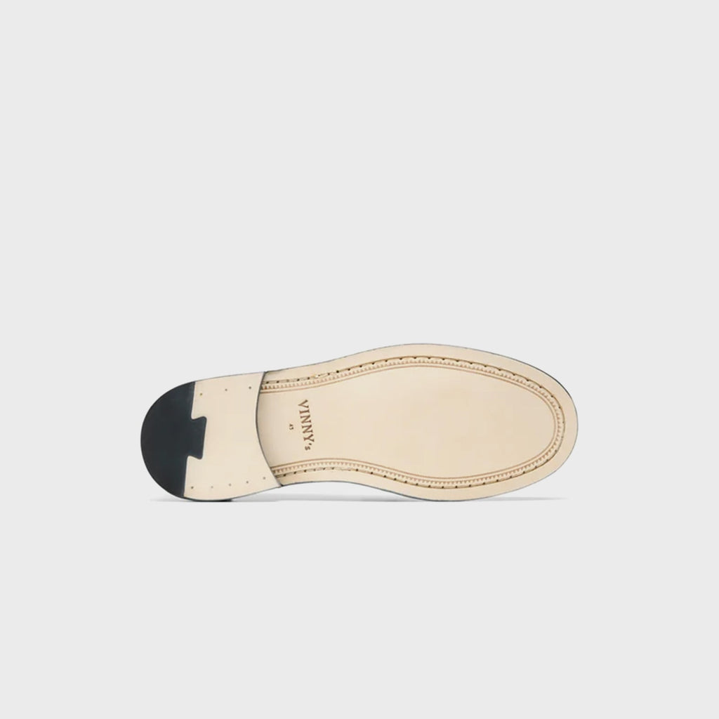 VINNY's Yardee Moccasin Loafer - Black